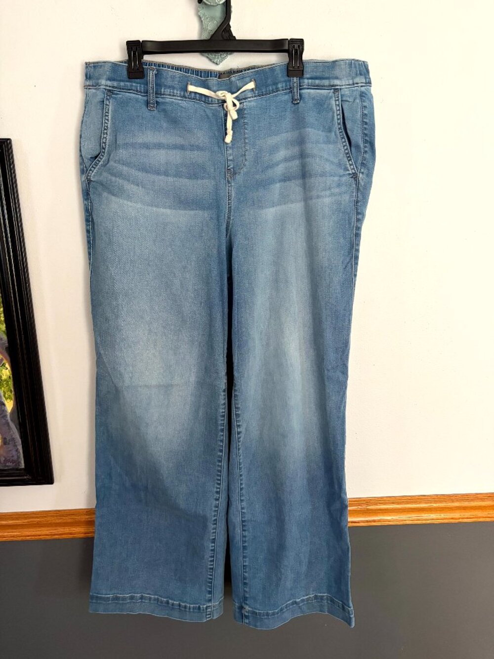 Torrid Wide Leg Women's Blue Jeans Drawstring Elastic Waist Size 2T  2X Tall